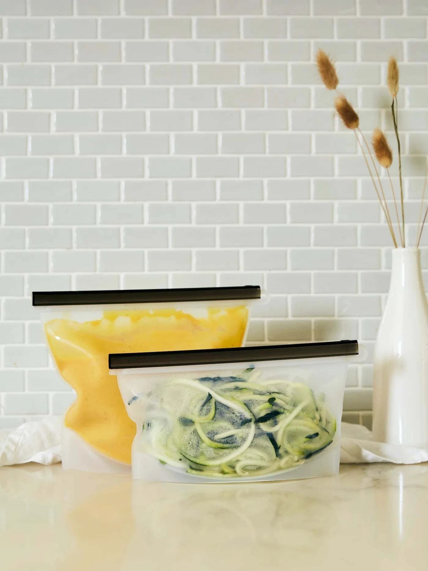 The Conscious Store - Reusable Silicone Food Pouches (set of 4)