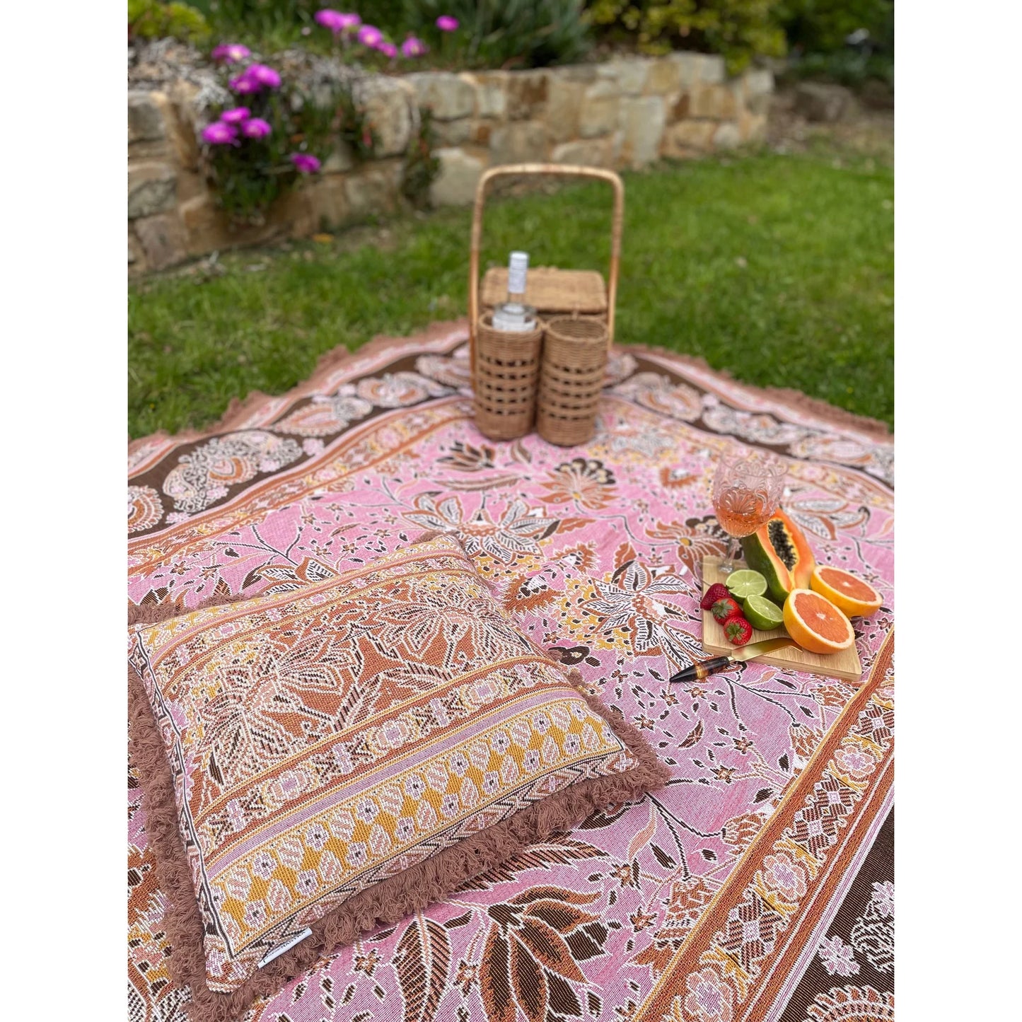 Picnic Mantra - Isla Picnic Rug/Woven Throw