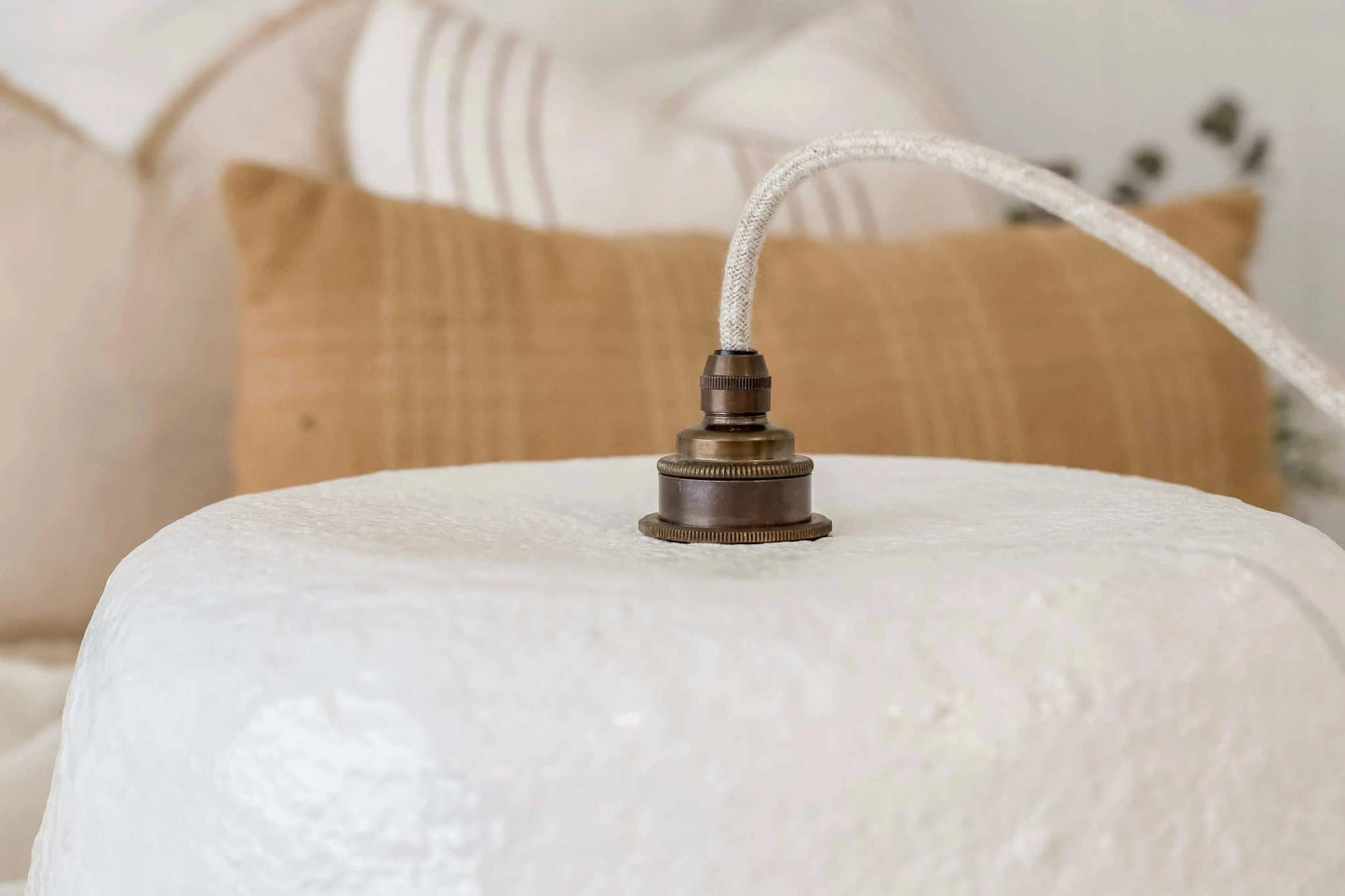 Her Hands - Pulp Pendant Lights (Scallop Pendant - Large)