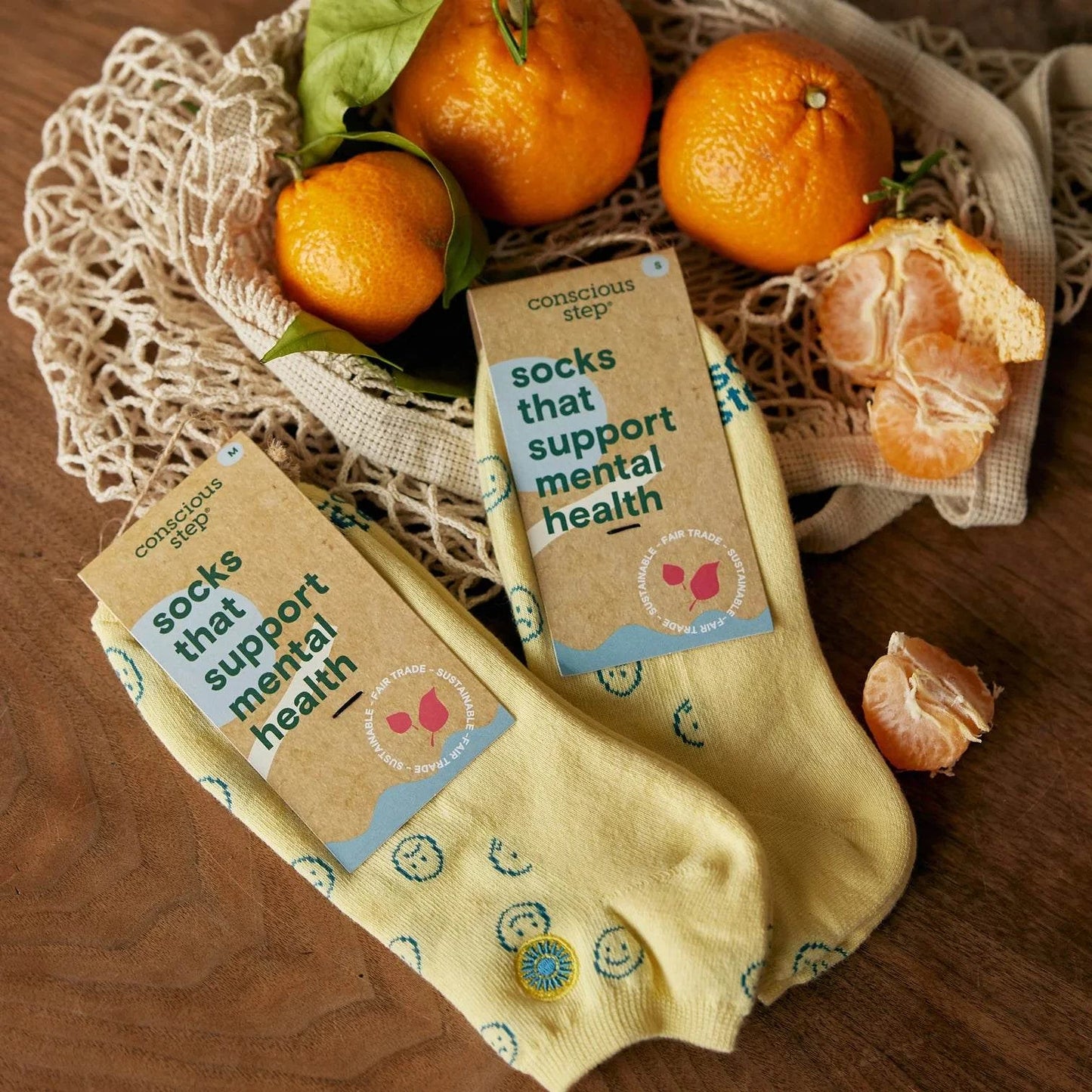 Conscious Step - Pair: Socks that support mental health (ankle) (smiley faces)