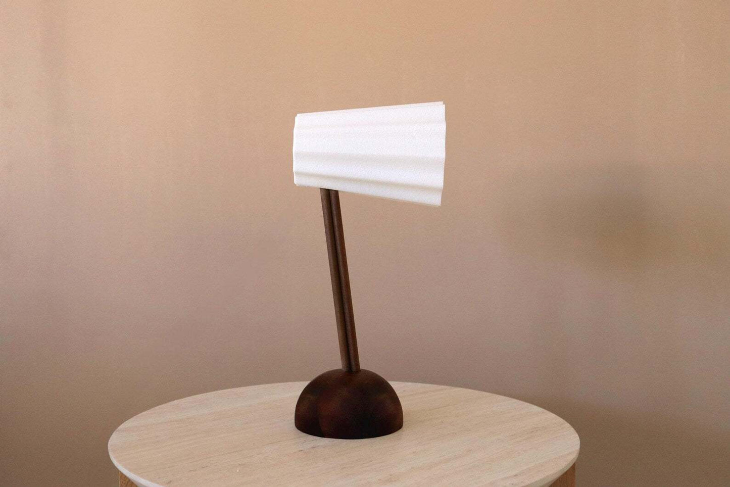 VividdDesign - FLOE table lamp