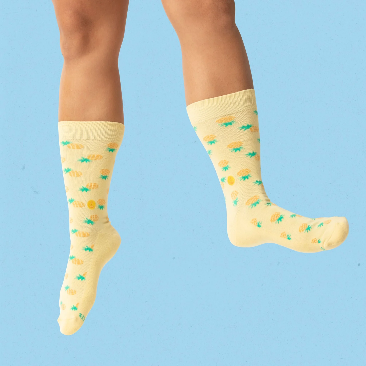 Conscious Step - Pair: Socks that provide meals (pineapple)