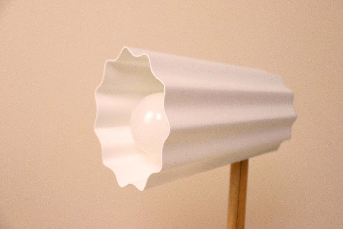 VividdDesign - FLOE table lamp