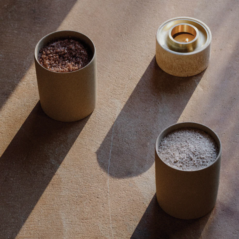 Addition Studio - Australian Native Body ScrubNative Ground Wattleseed & Pink Ochre, with Blue Cypress & Macadamia Oil.An invigorating and energizing body scrub experience.
Use: Pour the mixture into youAddition Studio