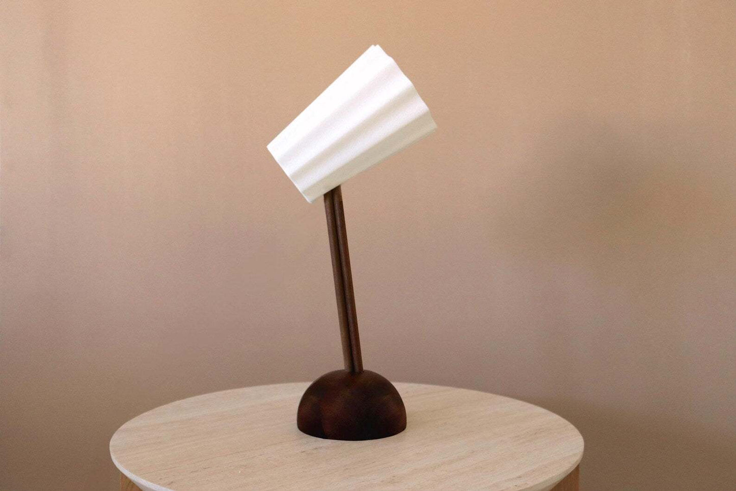 VividdDesign - FLOE table lamp