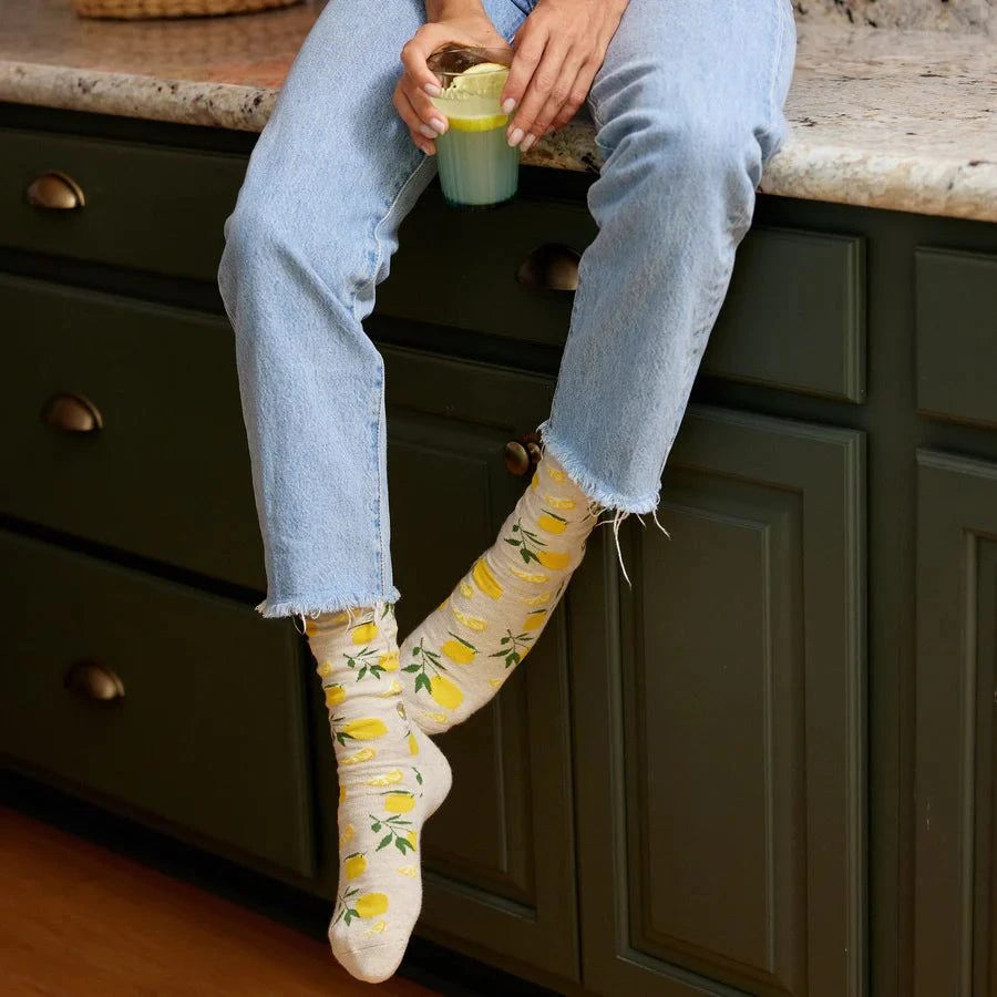Conscious Step - Pair: Socks that plant trees (lemons)