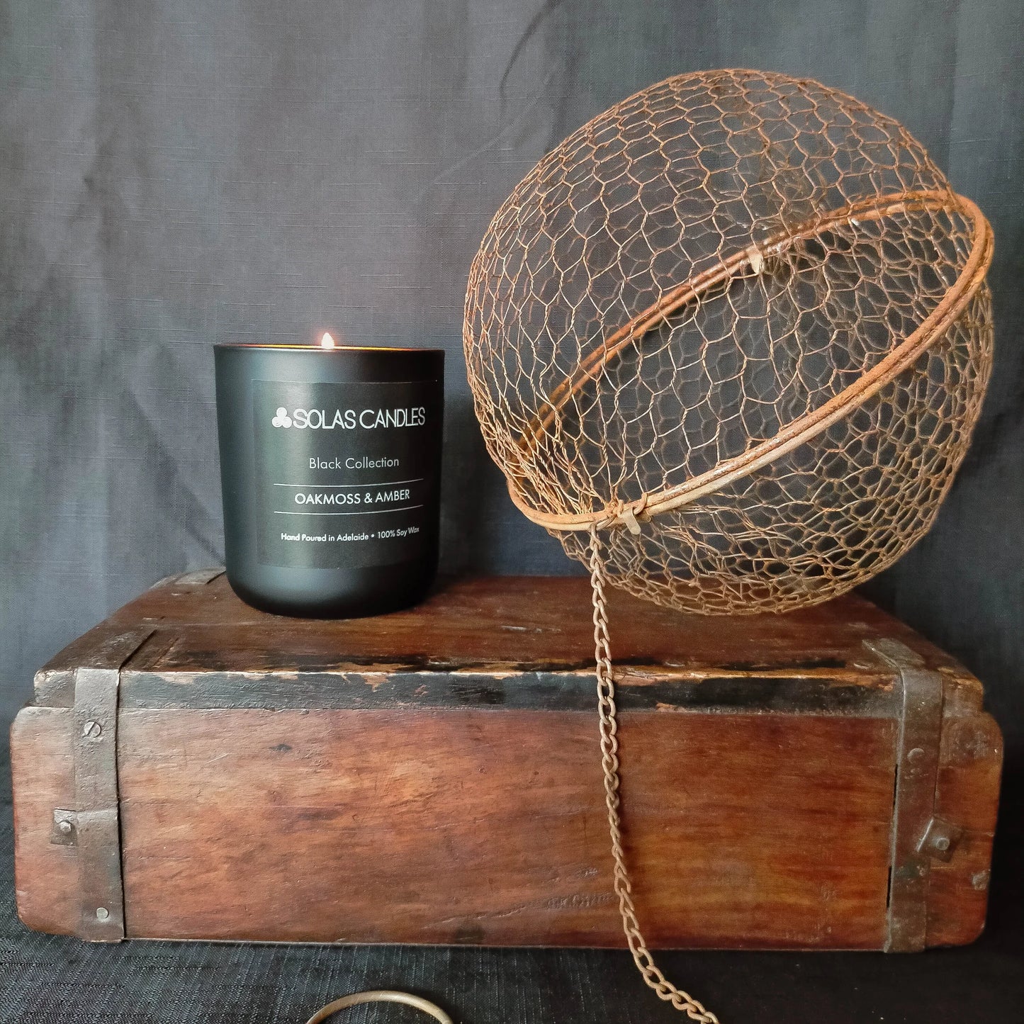 Solas Candles - Black Label Collection, Oakmoss & Amber