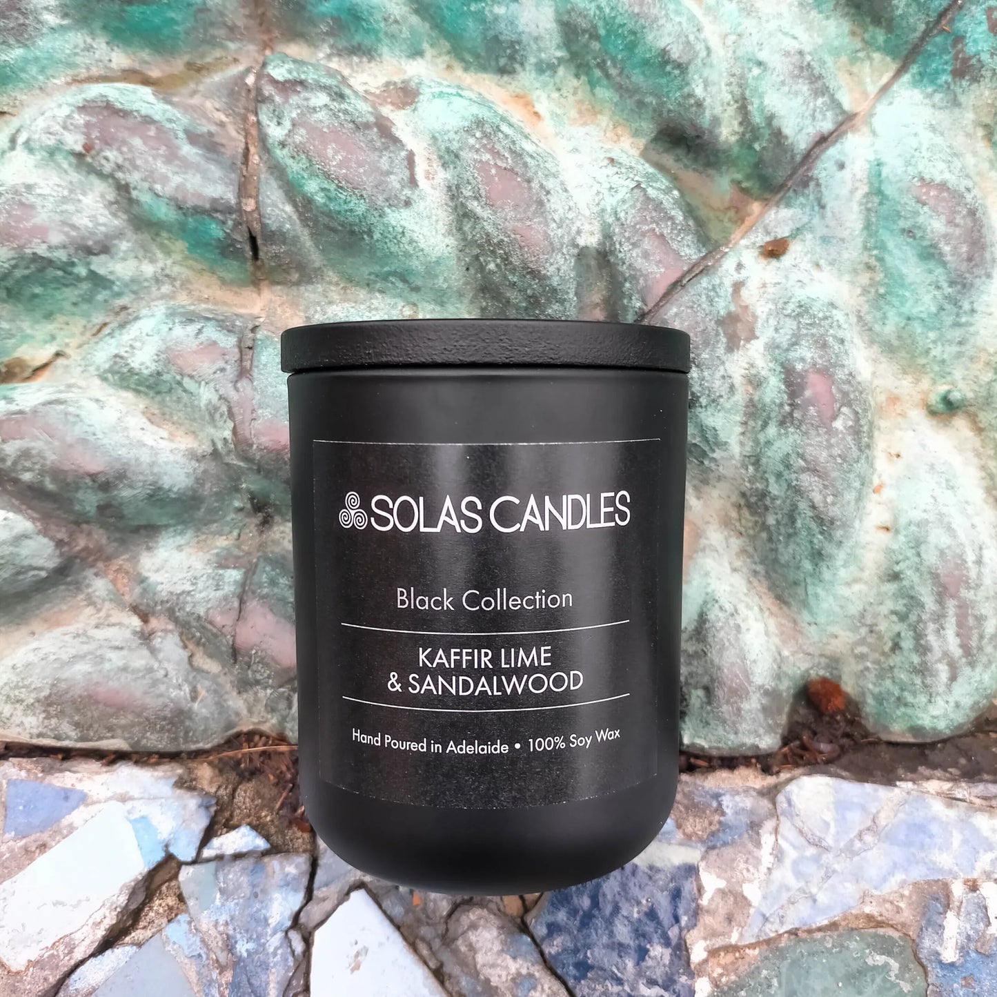 Solas Candles Black Label Collection, Kaffir Lime & Sandalwood candle with lush citrus and sandalwood aroma.