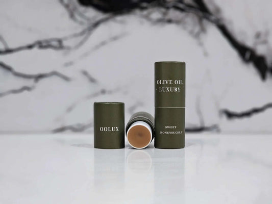 OOLUX - Olive Oil Natural Lip Conditioner (Honeysuckle)
