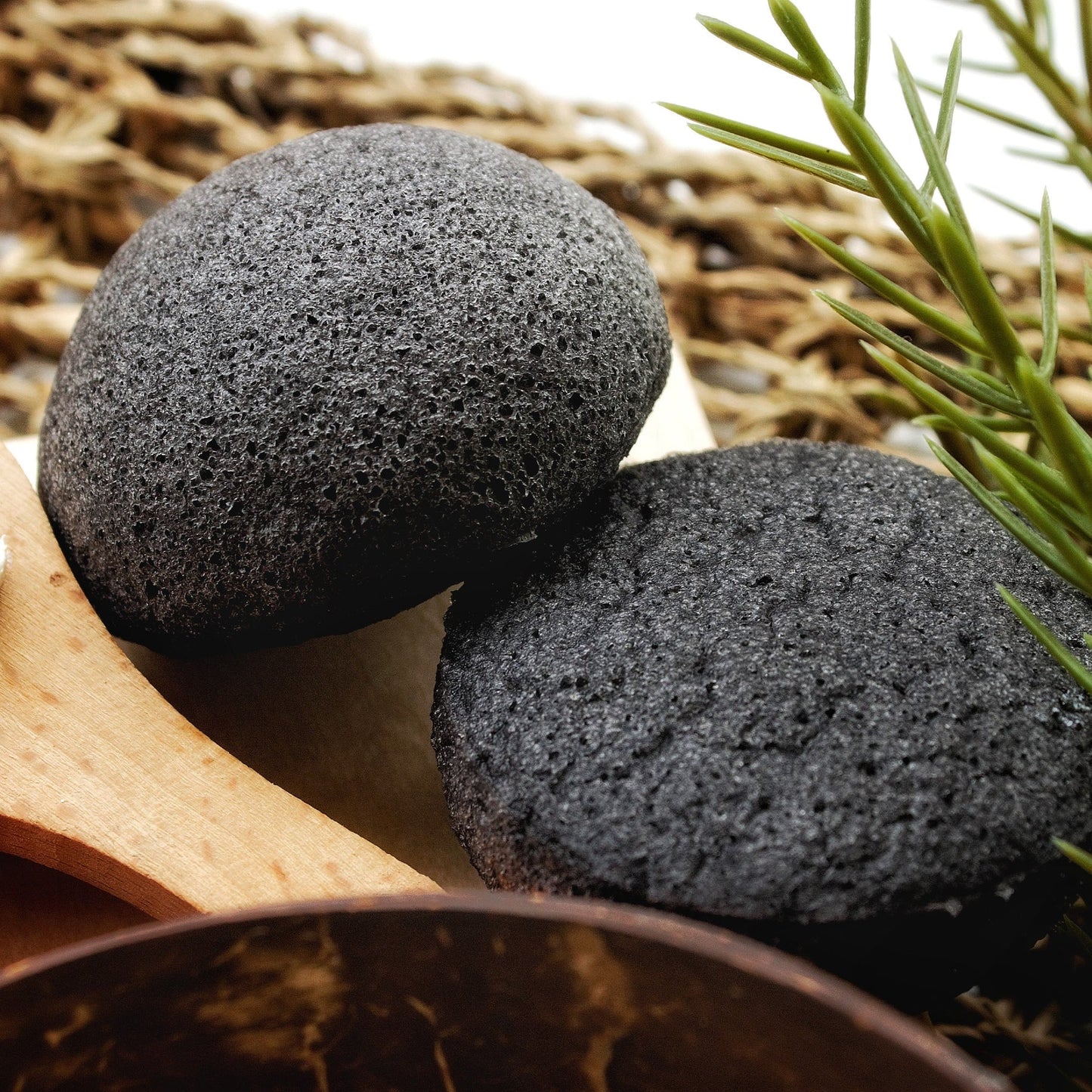 Melvory - Charcoal Konjac Sponge (Facial Exfoliator)