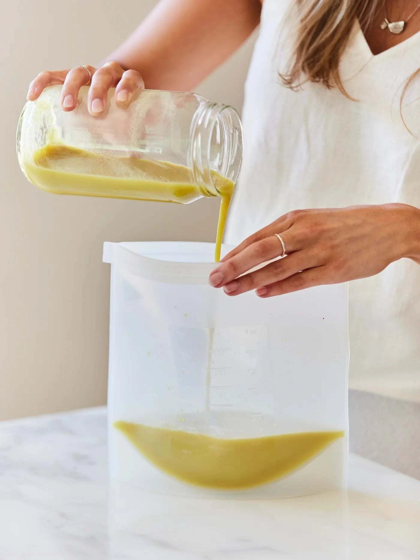 The Conscious Store - Reusable Silicone Food Pouches (set of 4)