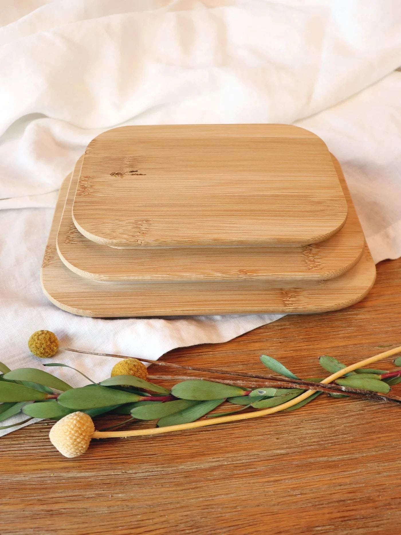 The Conscious Store - Glass Storage Containers with Bamboo Lid (set of 3)