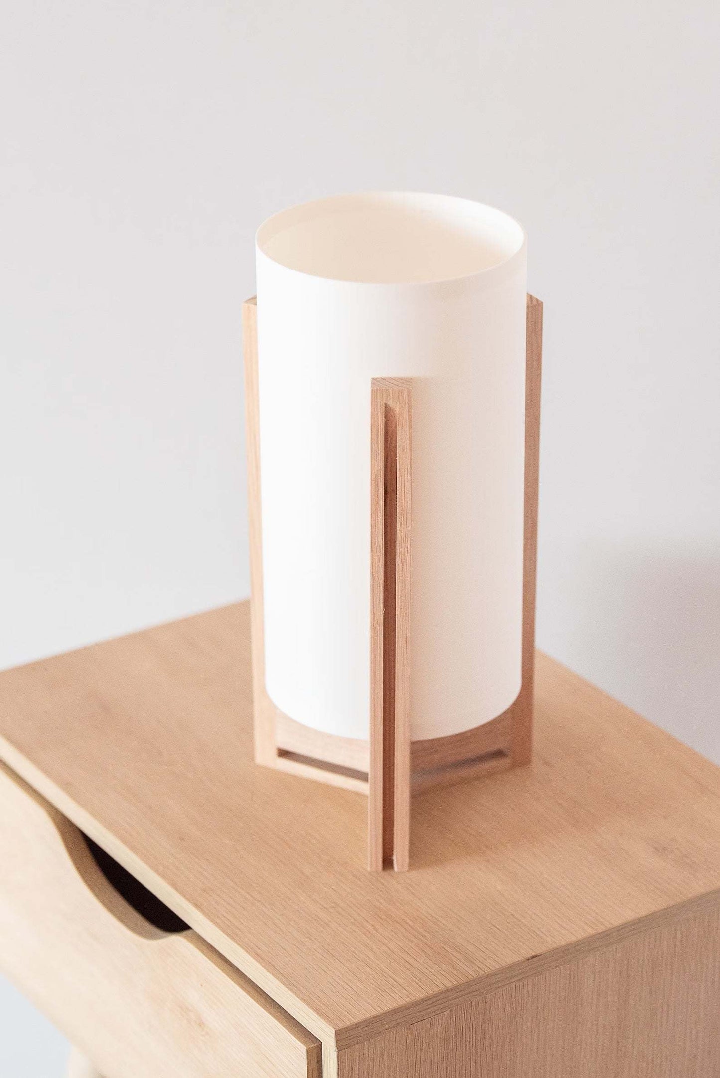 VividdDesign - ZAI Modern Shoji, Japanese style lamp