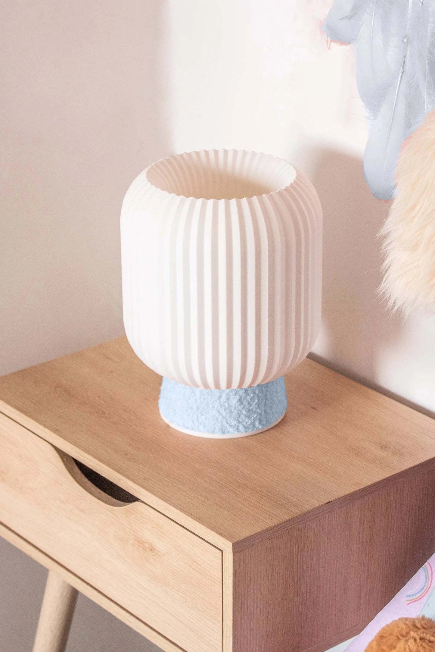 VividdDesign - KUMO Sherpa table lamp