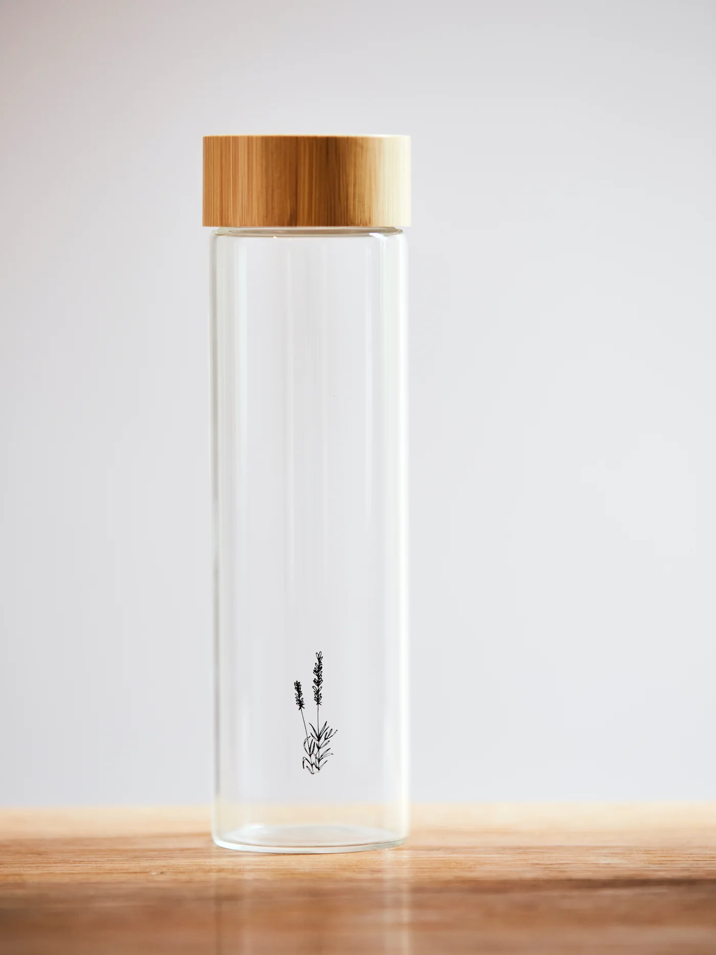 The Conscious Store - Reusable Glass Bottle with Bamboo Lid