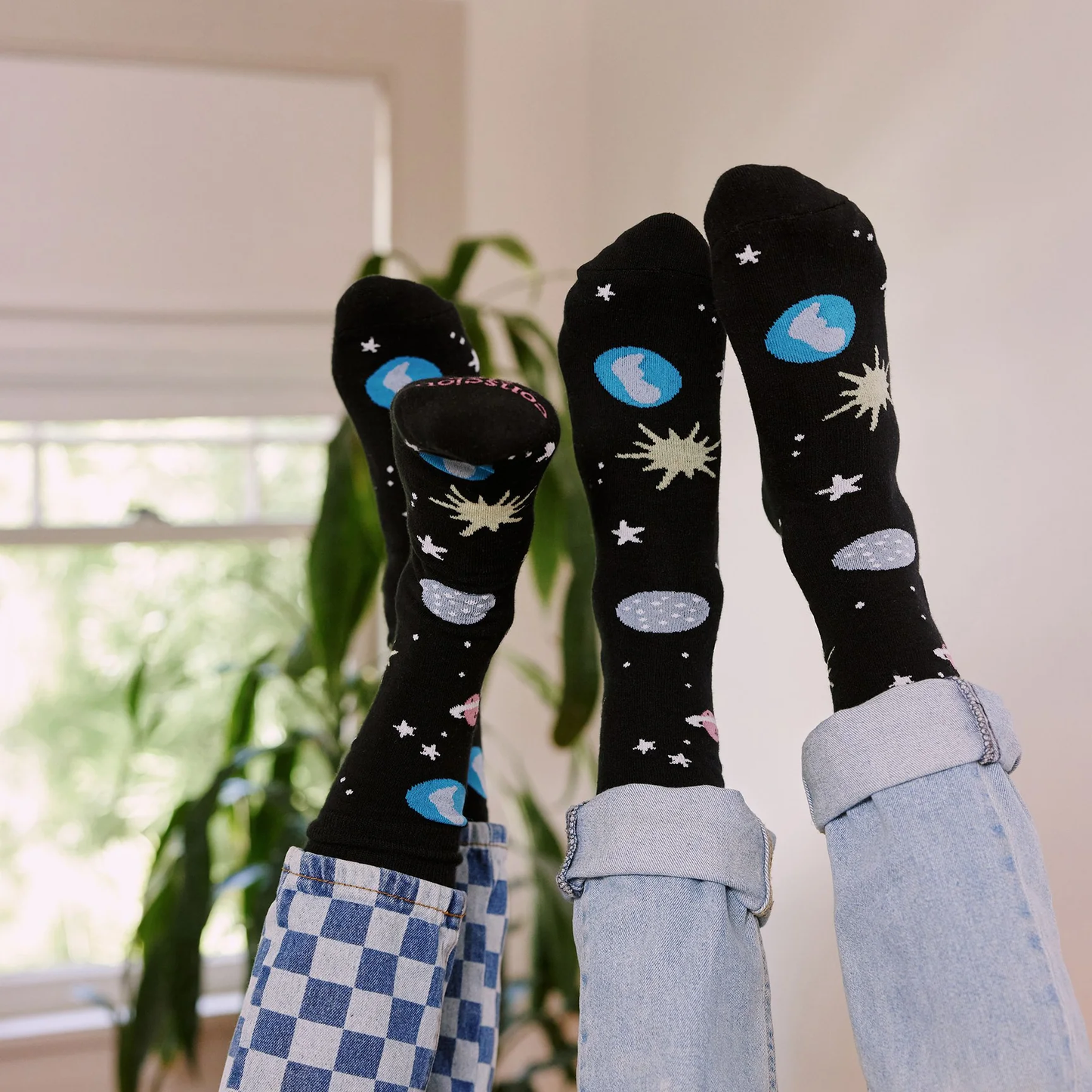 Conscious Step - Pair: Socks that support space exploration