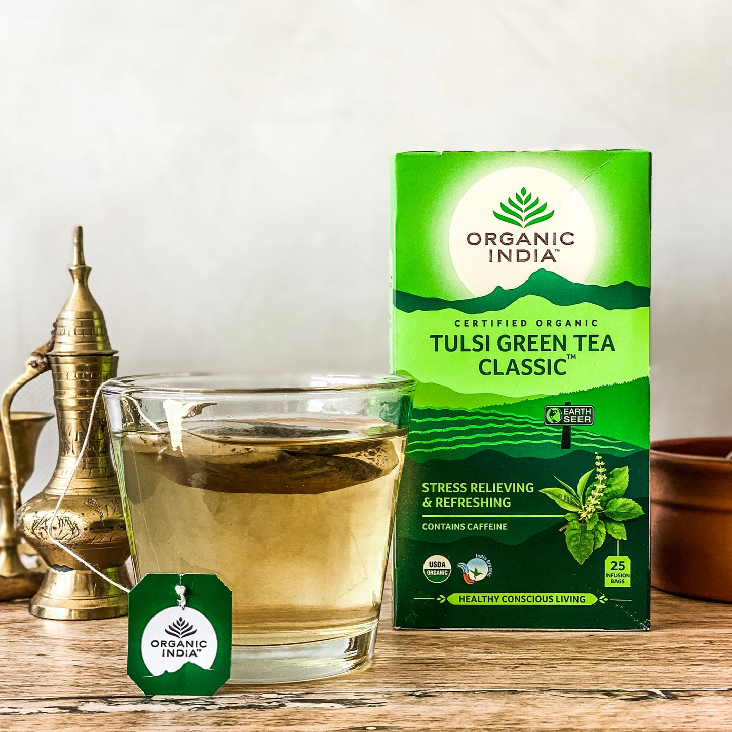 Organic India - Tulsi Green TeaA harmonious blend of Tulsi and green tea, Tulsi Green tea is simply accented with an aromatic lemon flavour lift from Tulsi. This wonderful flavour combination provOrganic India