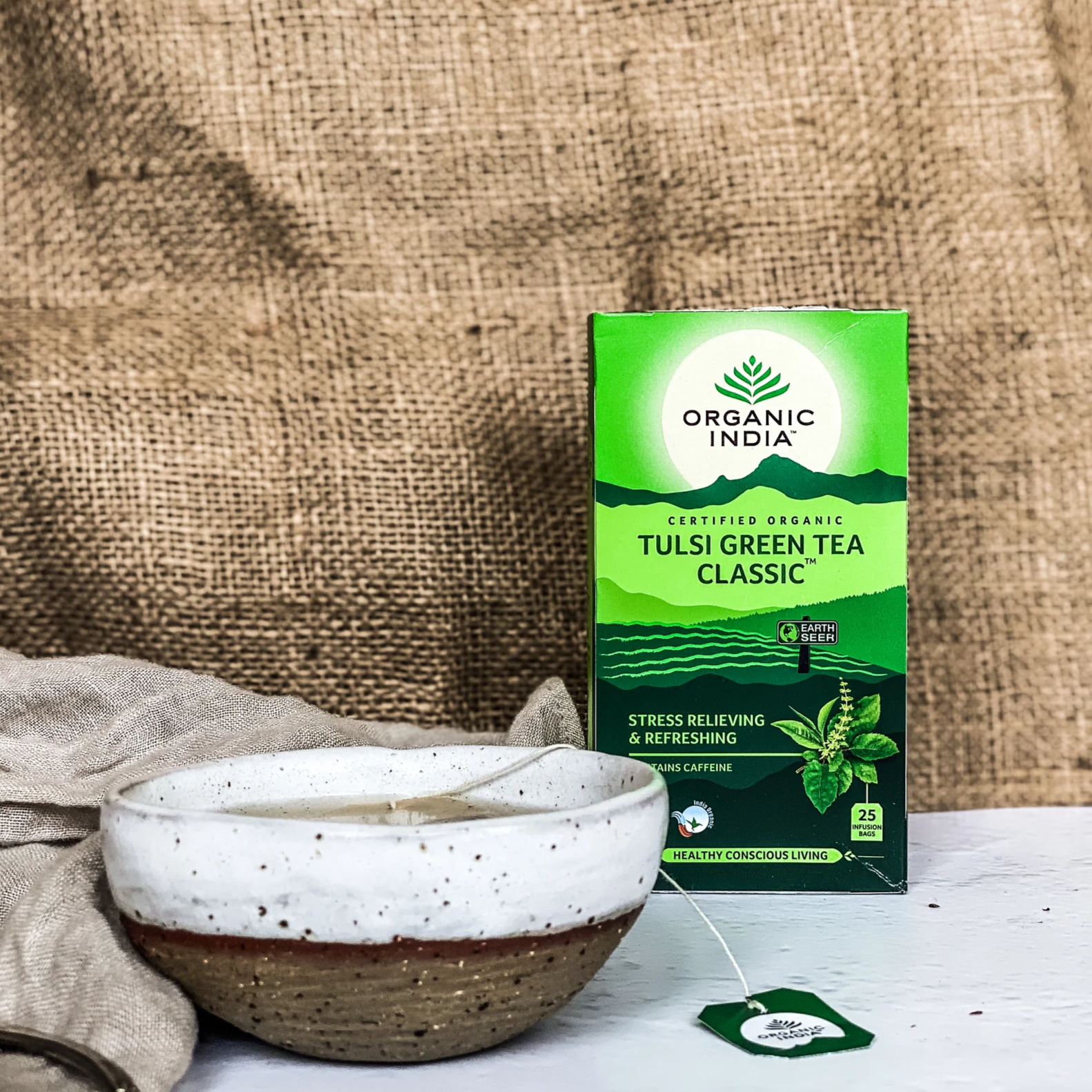 Organic India - Tulsi Green TeaA harmonious blend of Tulsi and green tea, Tulsi Green tea is simply accented with an aromatic lemon flavour lift from Tulsi. This wonderful flavour combination provOrganic India