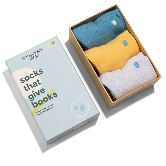 Conscious Step - Gift Box: Socks that give books