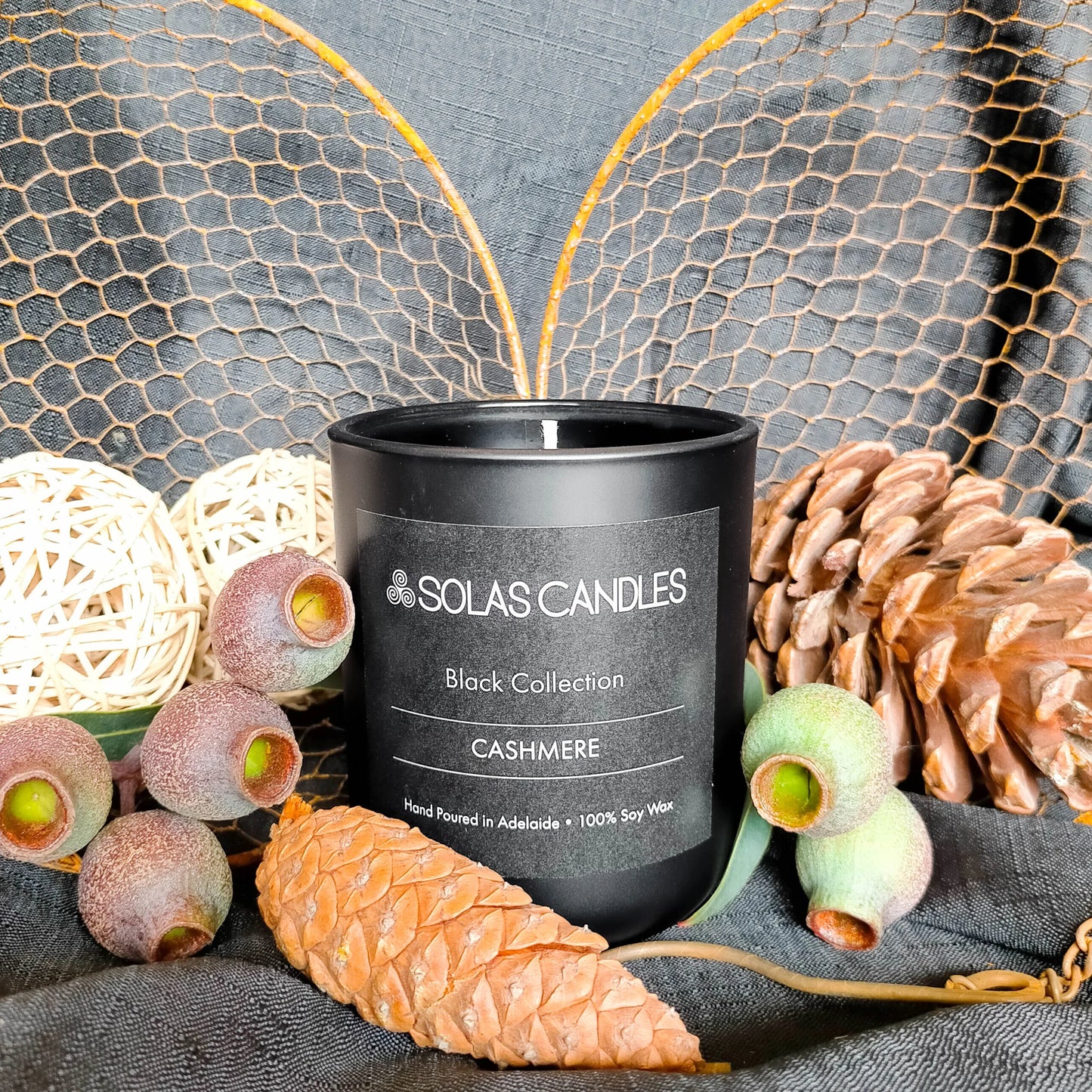 Solas Candles - Black Label Collection, Cashmere